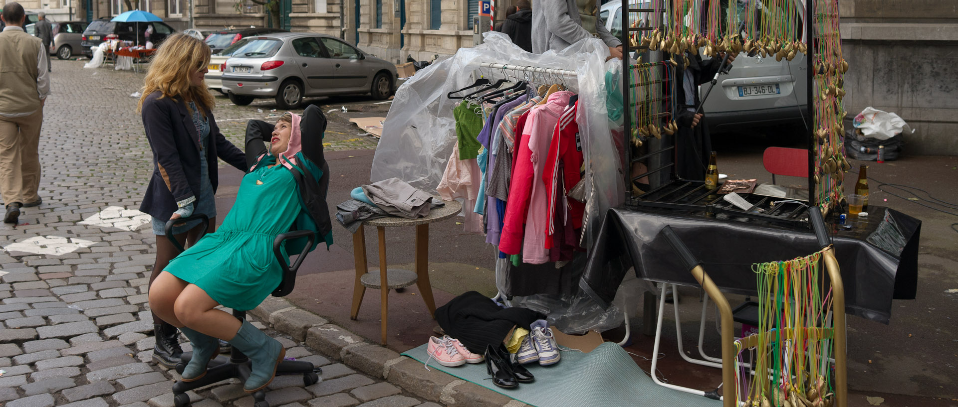 Fin de Braderie, porte de Paris, à Lille.