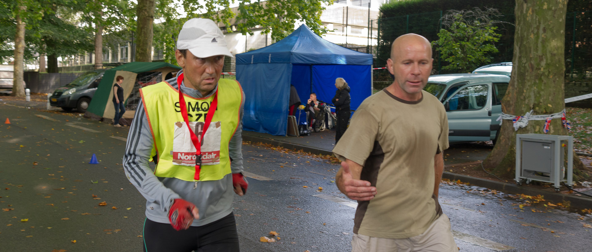 Derniere heure des 28 heures de Roubaix à la marche, parc Barbieux.