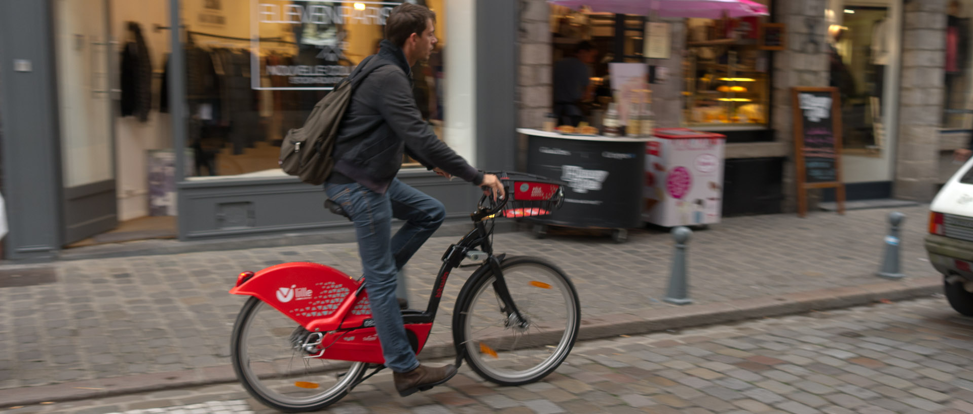 V'Lille, rue de la Monnaie, à Lille.