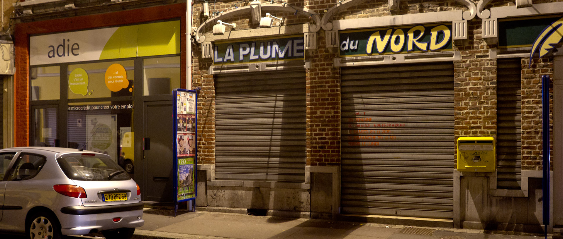 La Plume du Nord, le soir, après fermeture, à Roubaix.