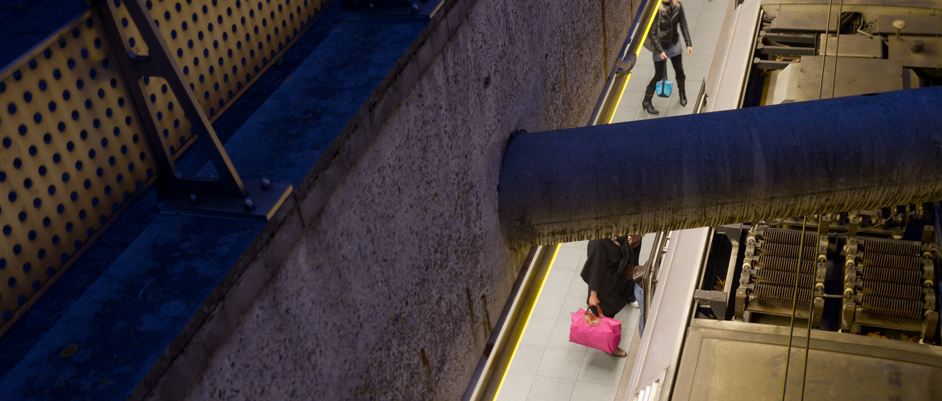 En montant dans le tramway, station Lille Europe.