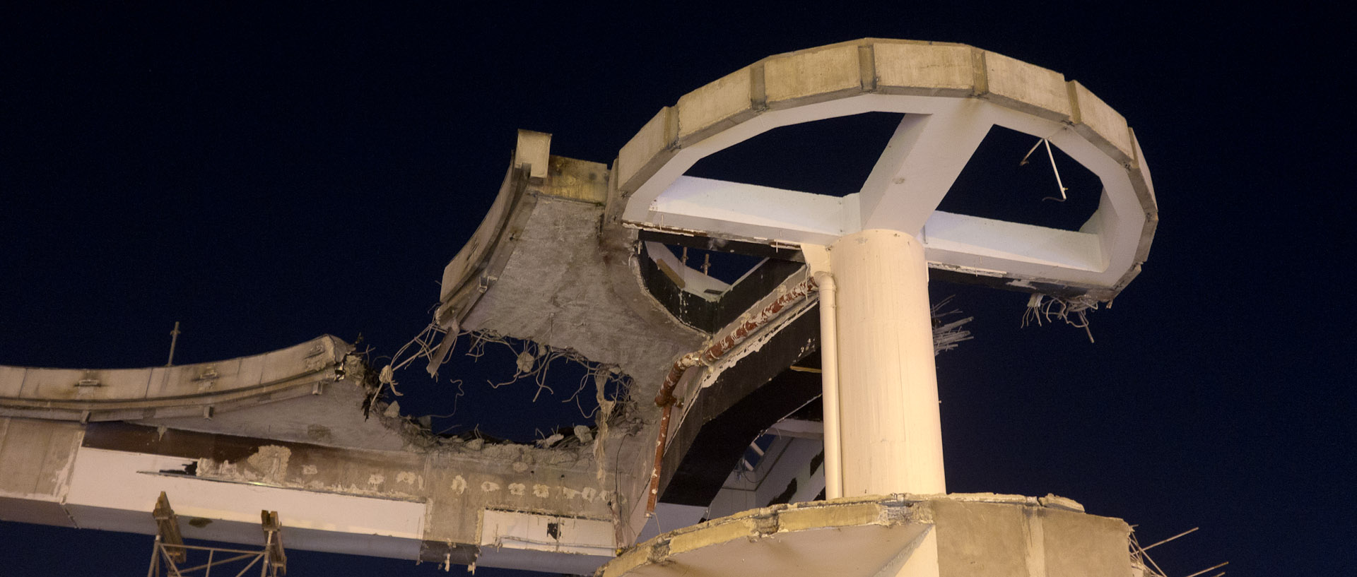 Le forum des Halles en démolition, à Paris.