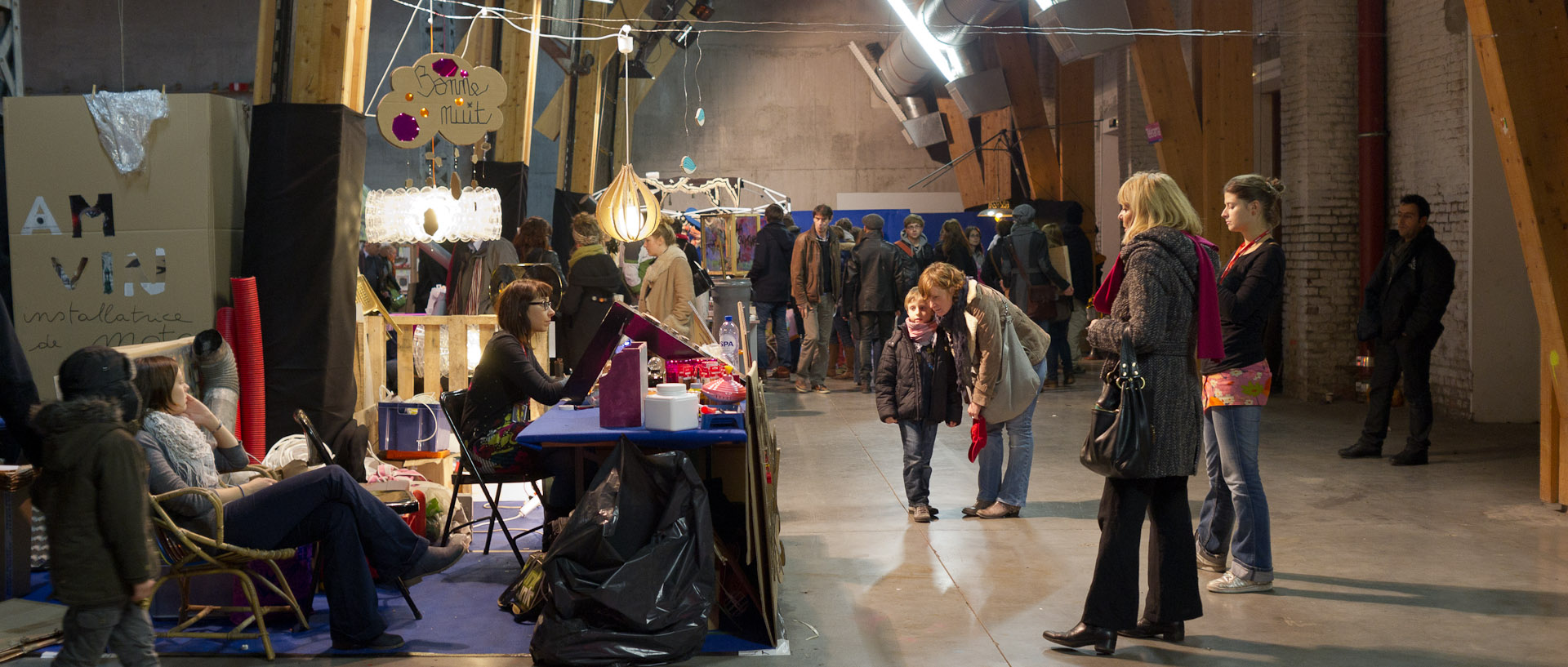 La braderie de l'art, à la Condition publique, à Roubaix.