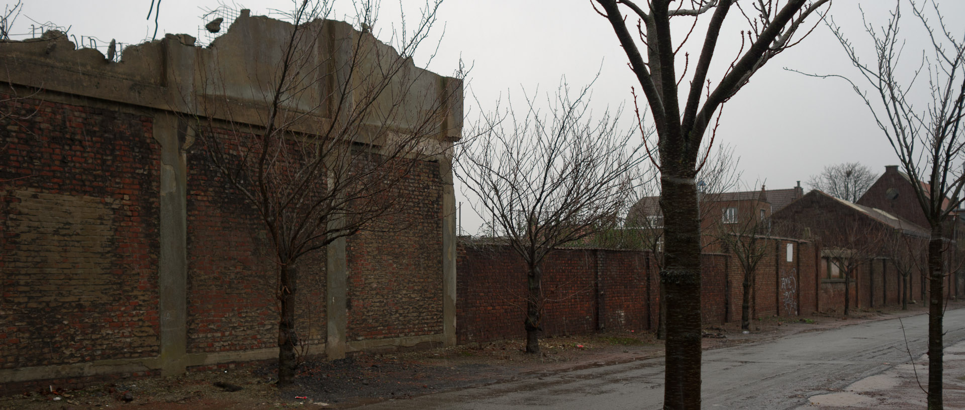 Ancienne usine, rue de Maastricht, à Tourcoing.