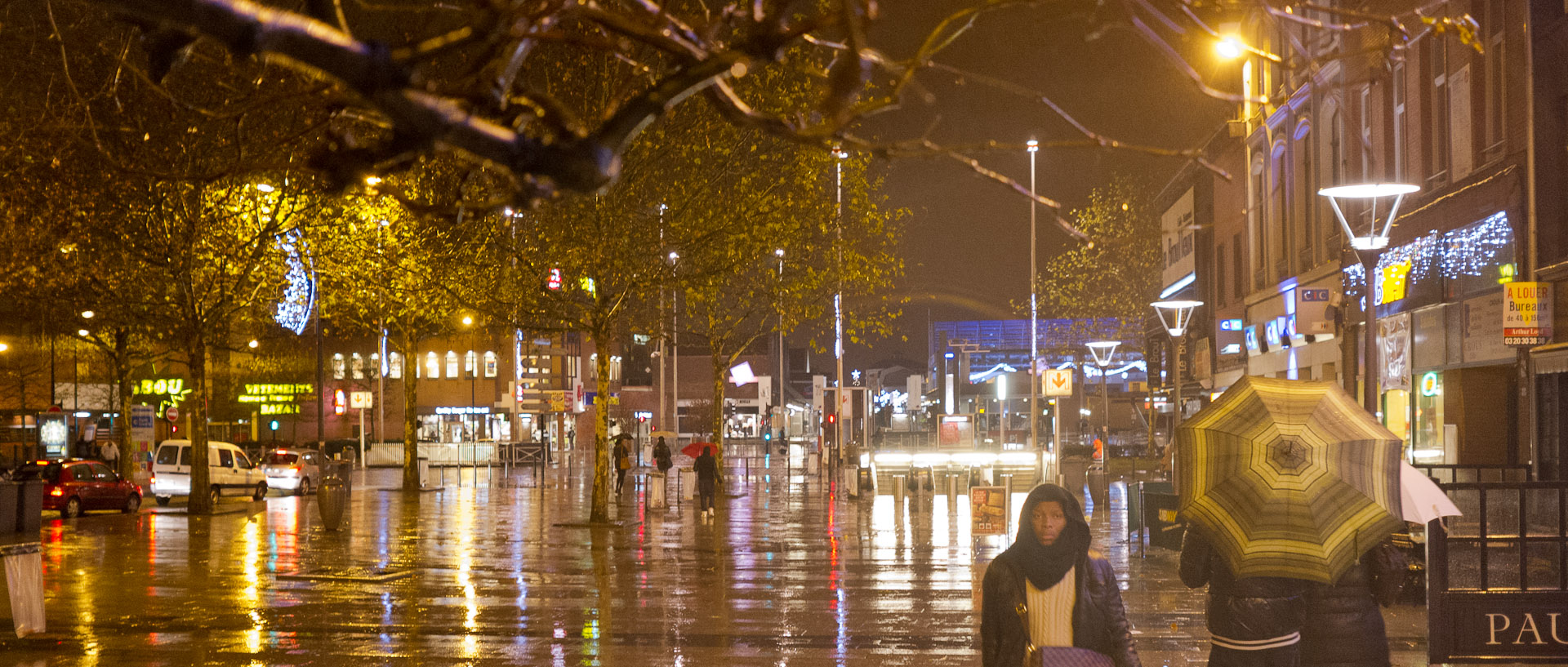 La place de la Liberté sous la pluie, à Roubaix.