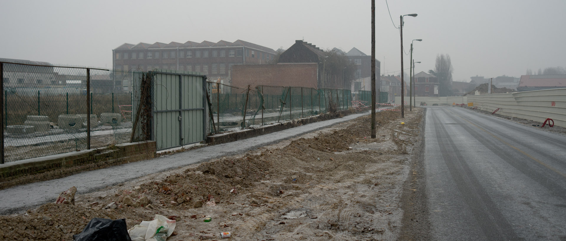 Route dans la zone de l'Union, à Roubaix.