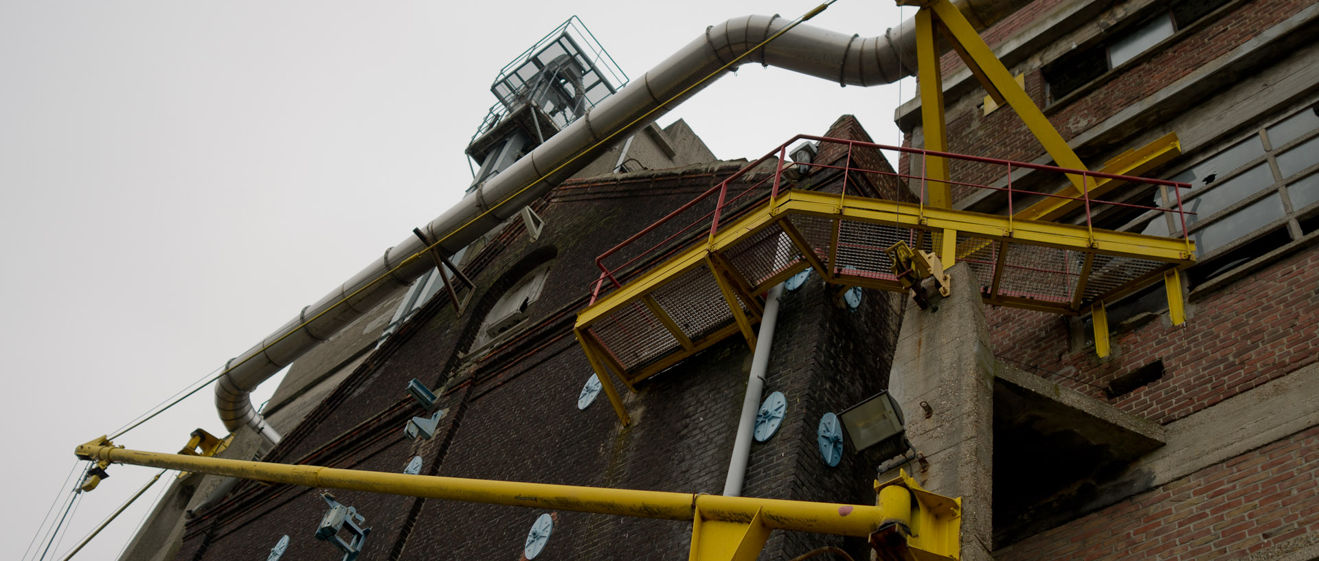 Usine au bord de la Deule, à Marquette lez Lille.