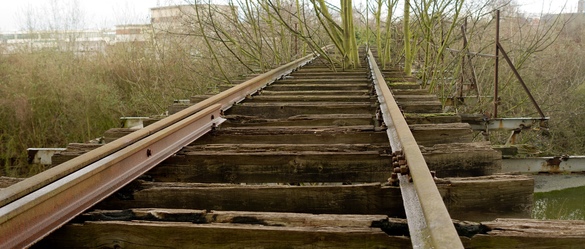 Voie de chemin de fer désaffectée, à Wasquehal.