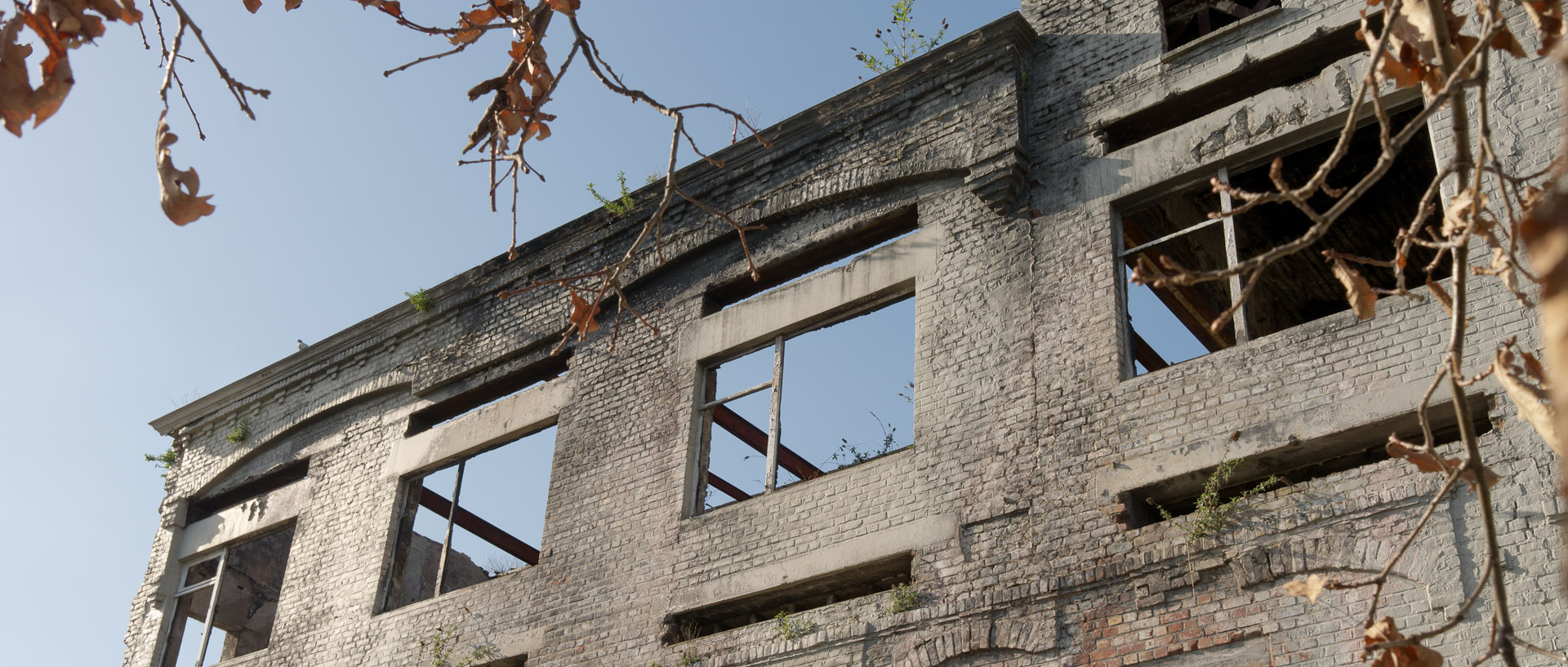 Les ruines de la Grande Brasserie Moderne, Terken, dans la zone de l'Union, à Roubaix.