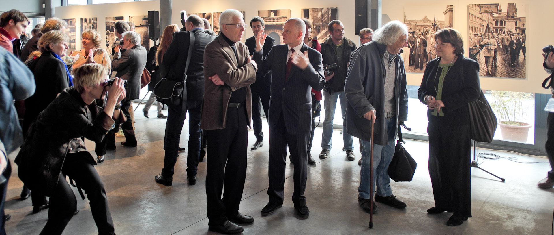 Vernissage de l'exposition des photos de William Klein, avec le photographe et Martine Aubry, Maison de la Photographie, à Lille.