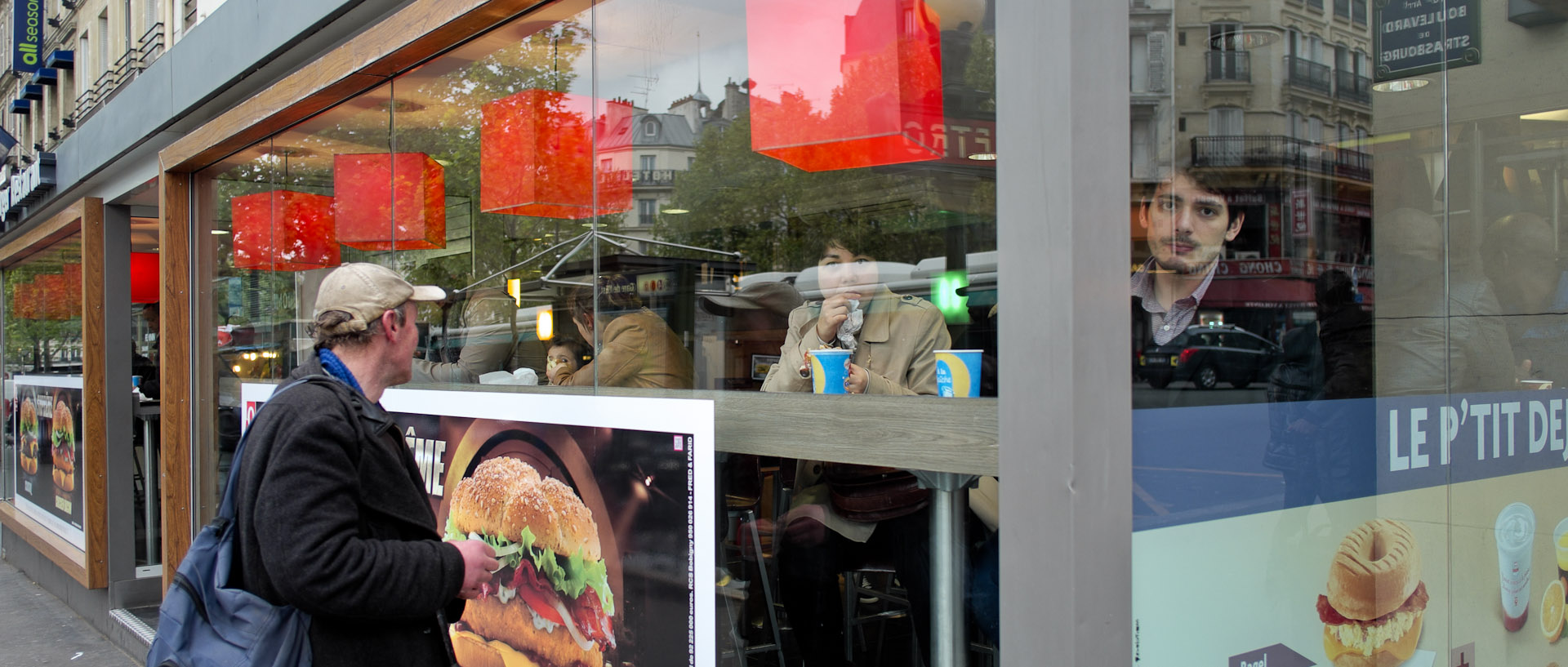 Fast food, boulevard de Sébastopol, à Paris.