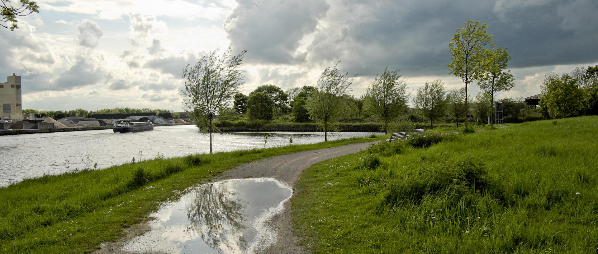 Les rives de la Haute Deûle, à Lille Lomme.