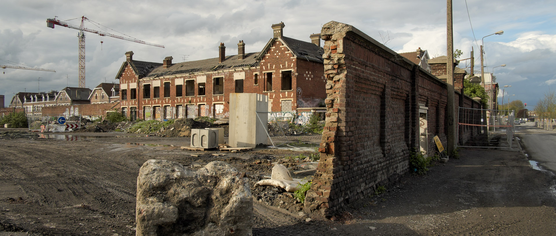 Vieilles maisons dans le quartier des rives de la Haute Deûle, à Lille Lomme.