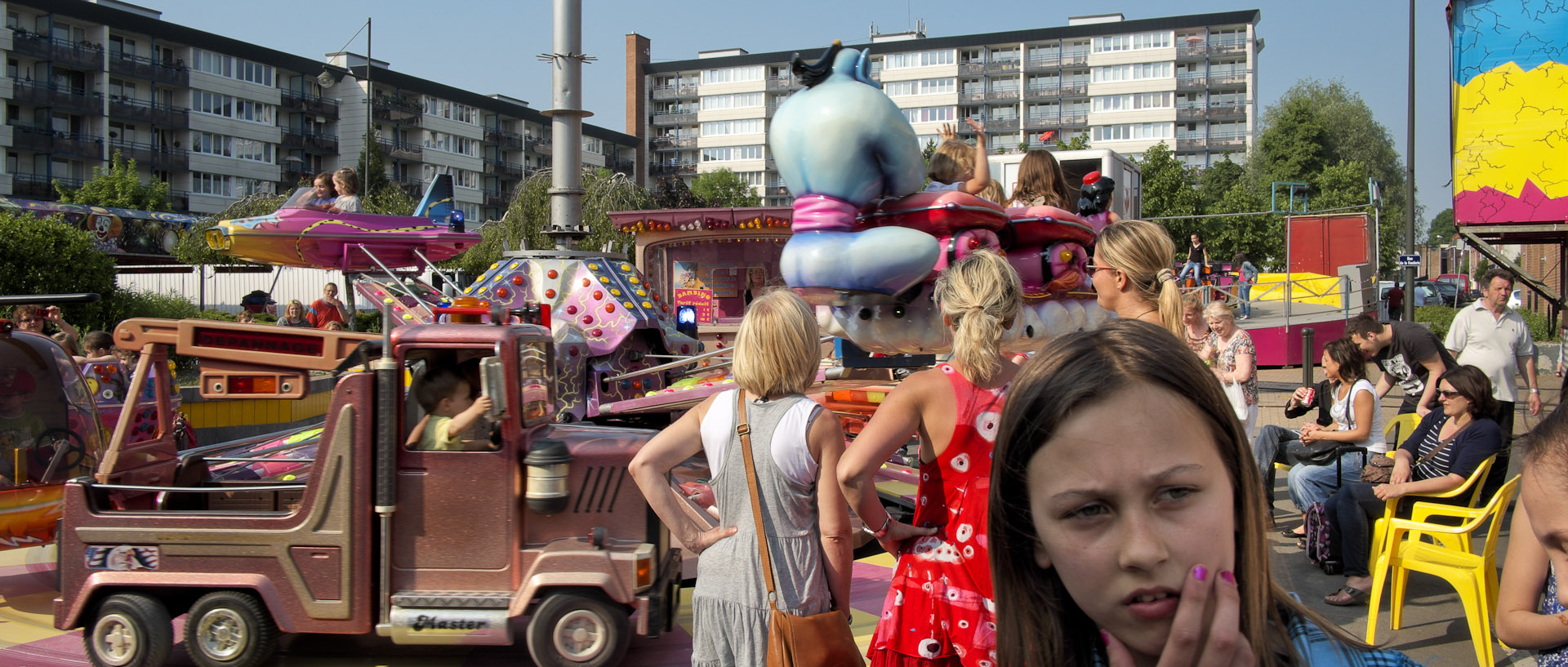 Fête foraine, place des Martyrs de la Résistance, à Croix.