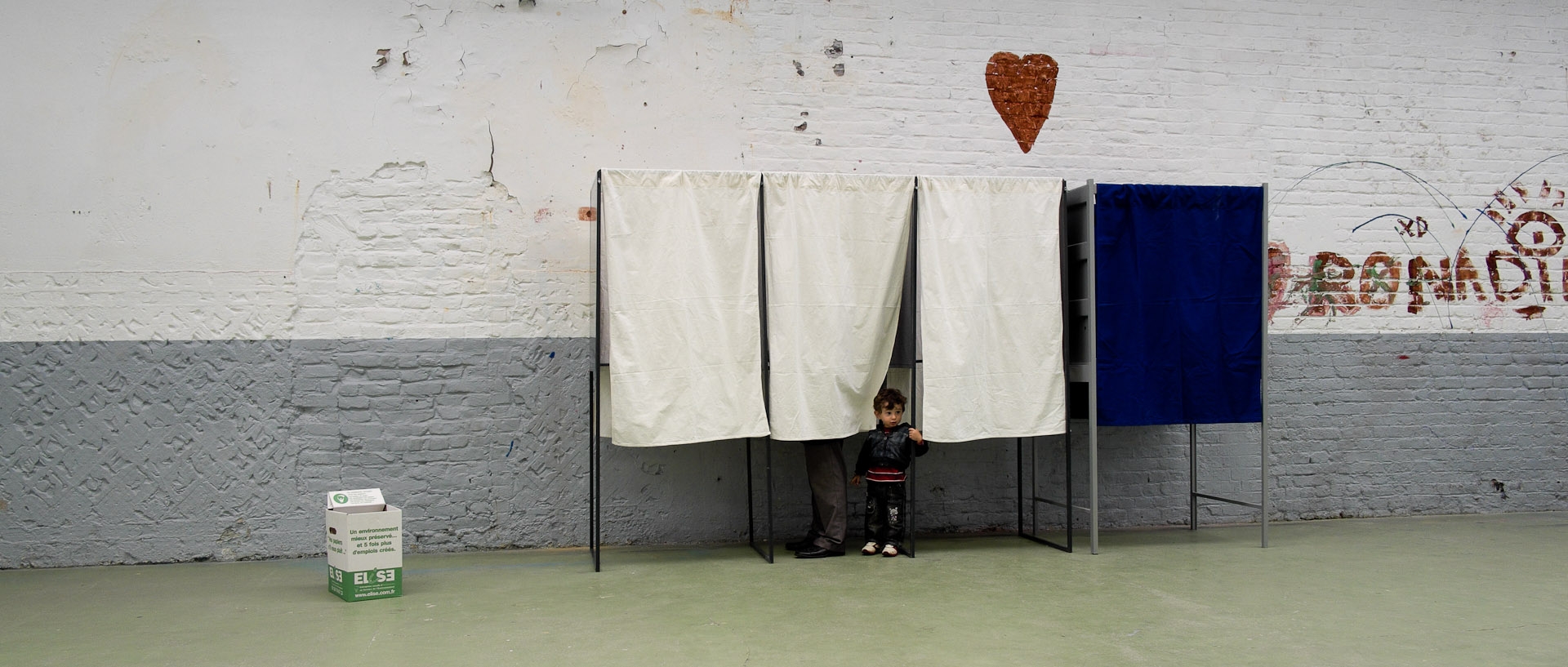 Bureau de vote, rue Lavoisier, à Croix.