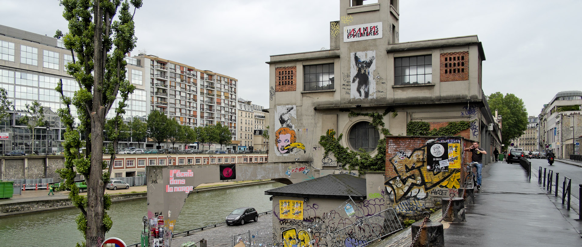 Quai de Valmy, sur le canal Saint-Martin, à Paris.