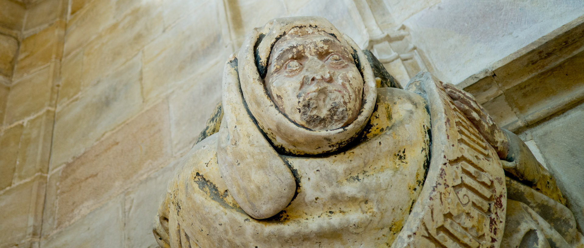 Statue de l'abbaye de Cluny.