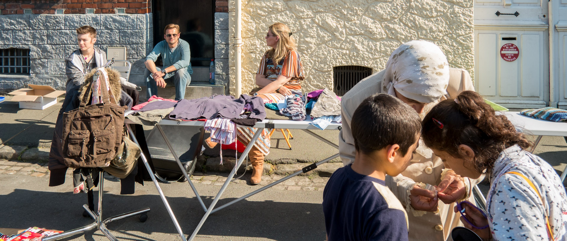 Braderie, rue Jean-Jaurès, Croix.