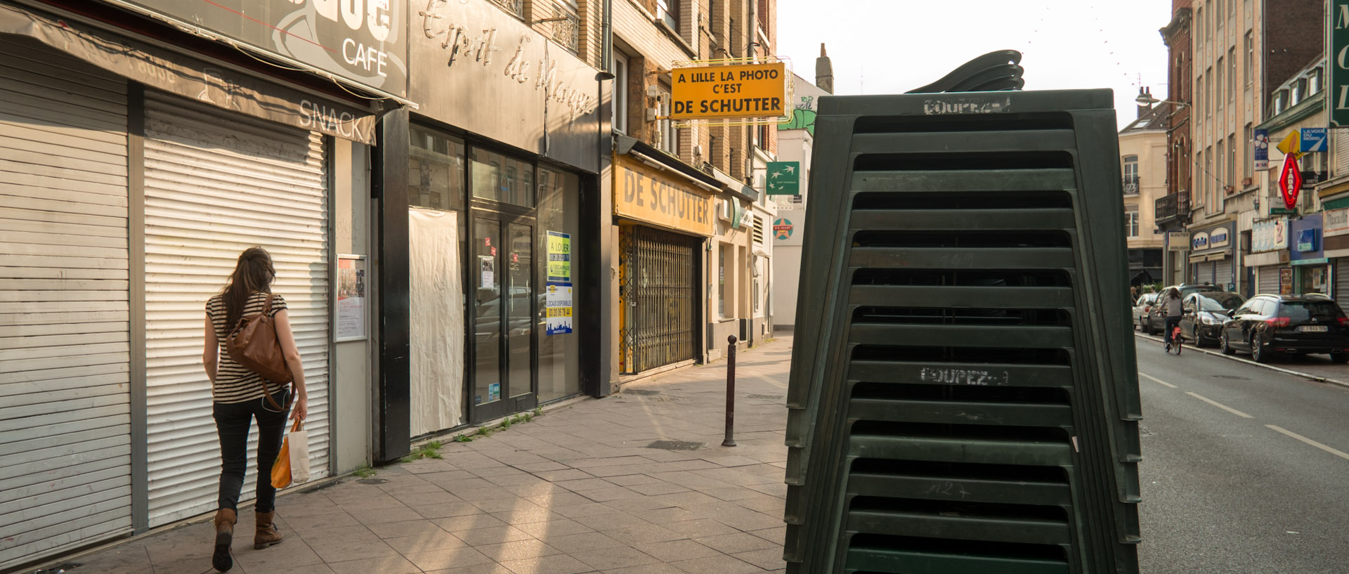 Lendemain de braderie, rue Gambetta, à Lille.