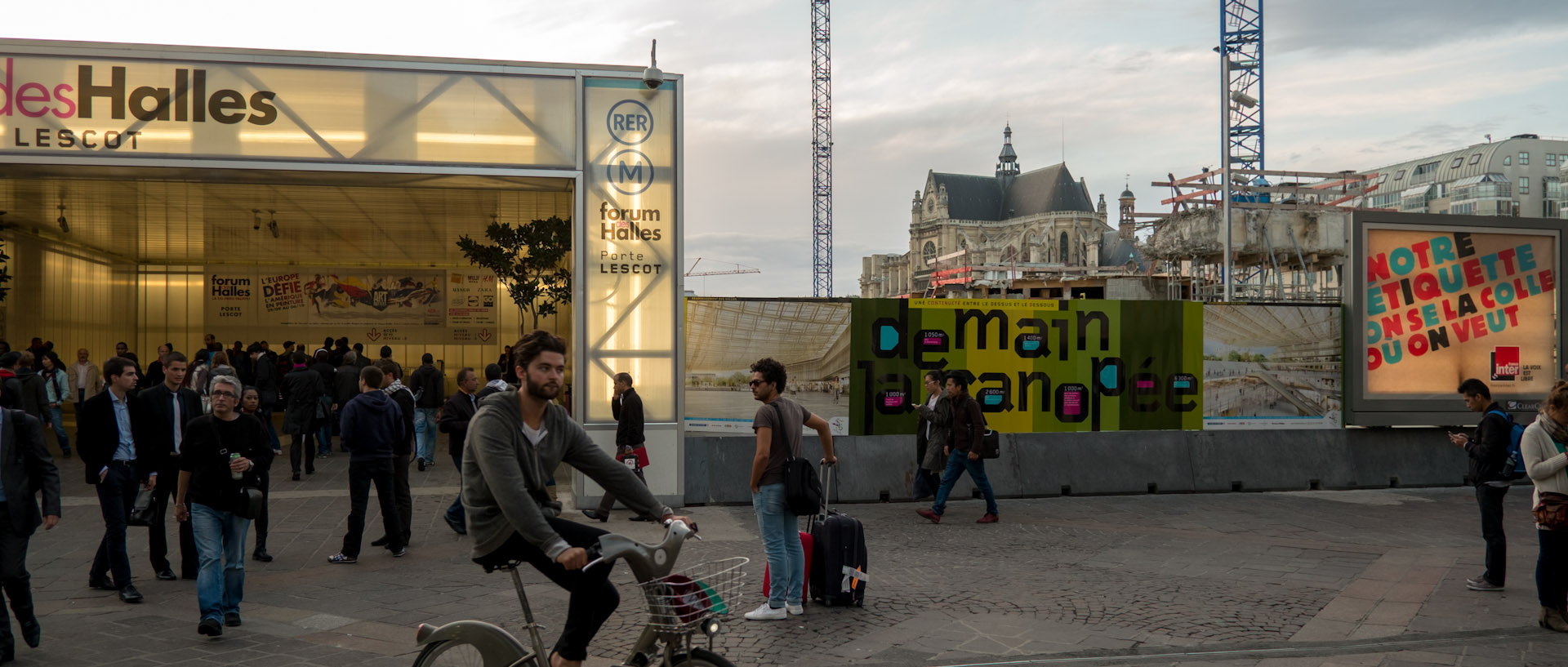 Le Forum des Halles en rénovation, à Paris.