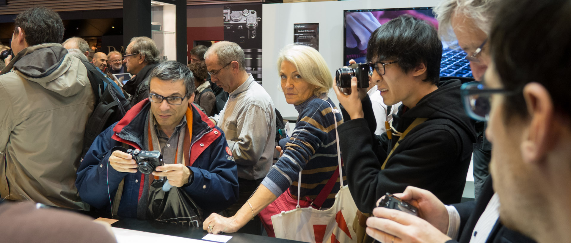 Au salon de la photo, à Paris.