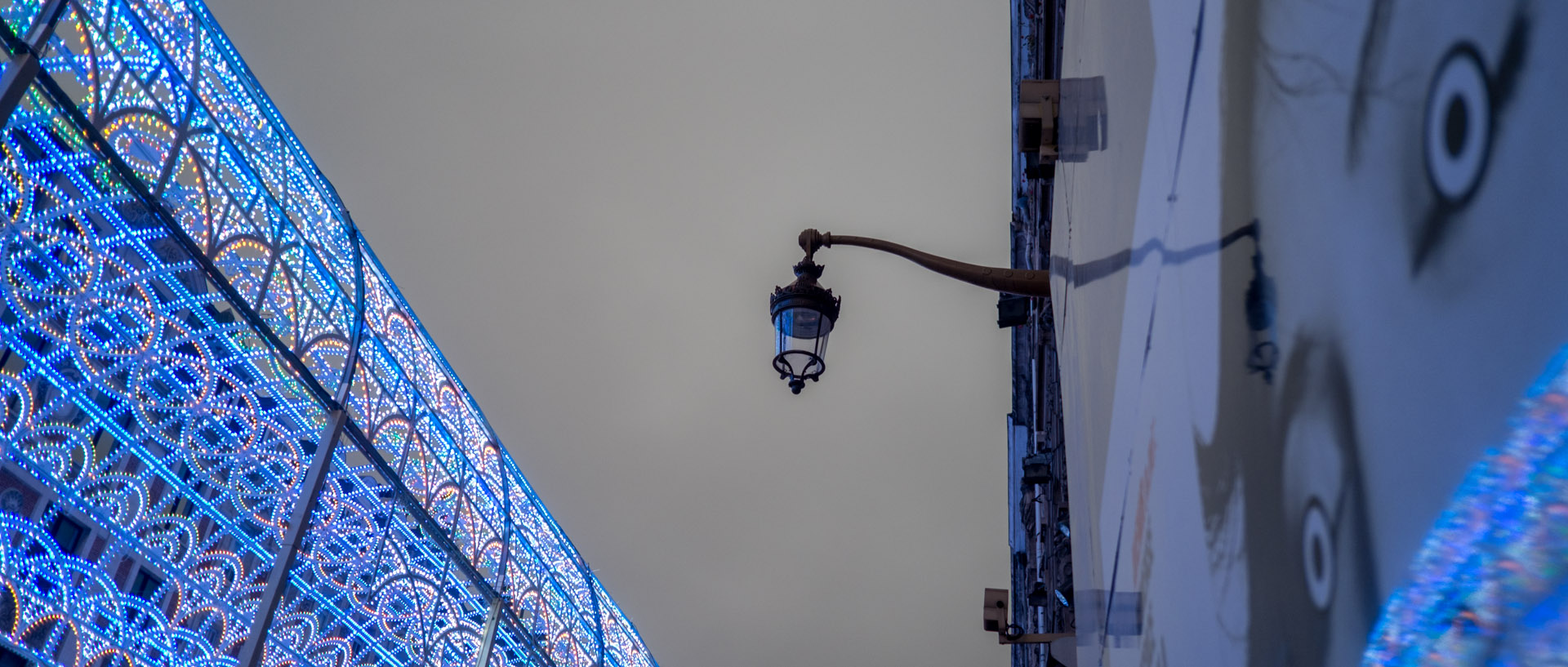 Illuminations pour Fantastic, rue Faidherbe, à Lille.