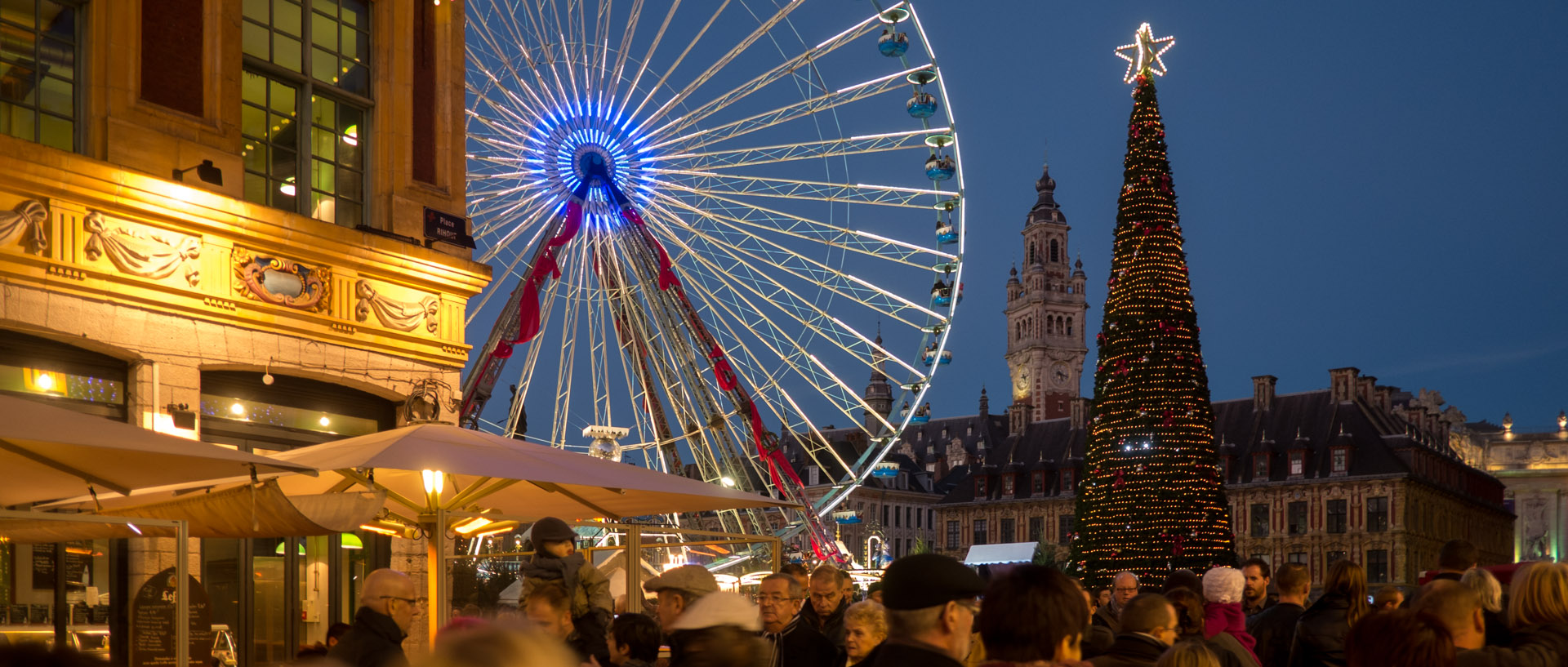 La grande roue, place du Général-de-Gaulle, à Lille.