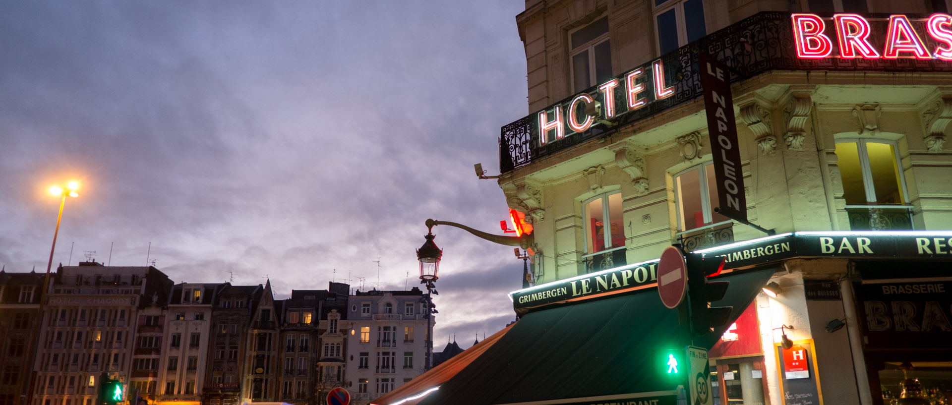 Hôtel en face de la gare de Lille Flandres.