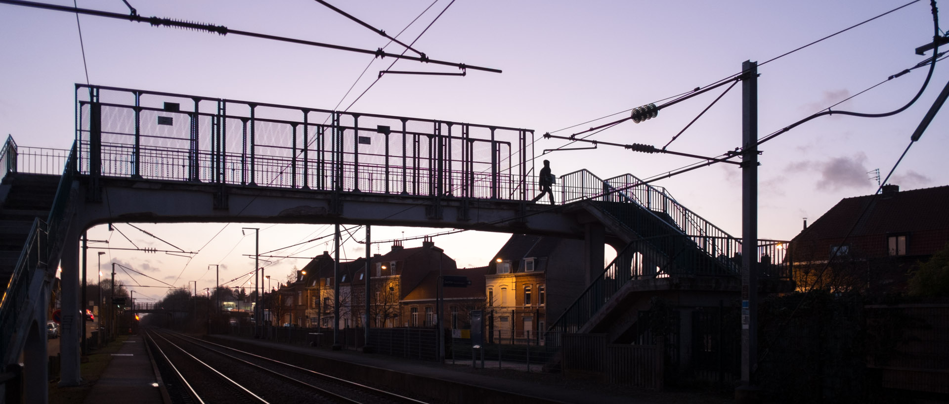 La passerelle de l'Allumette, à Croix.