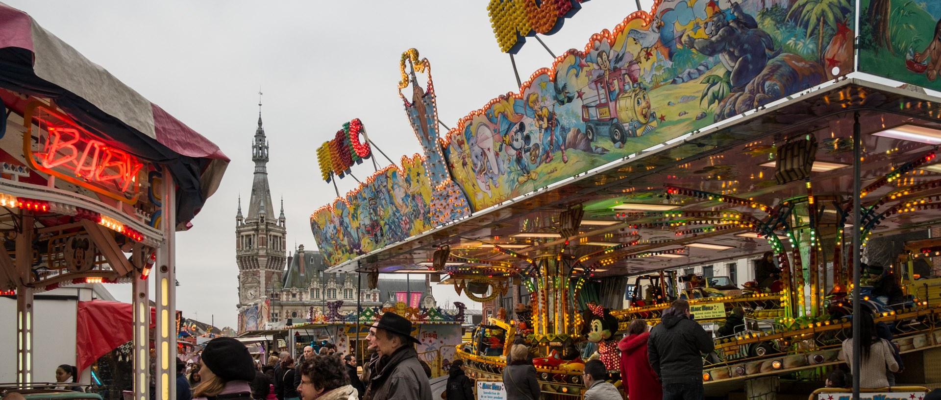 Fête foraine pendant le week-end Géant, à Tourcoing.