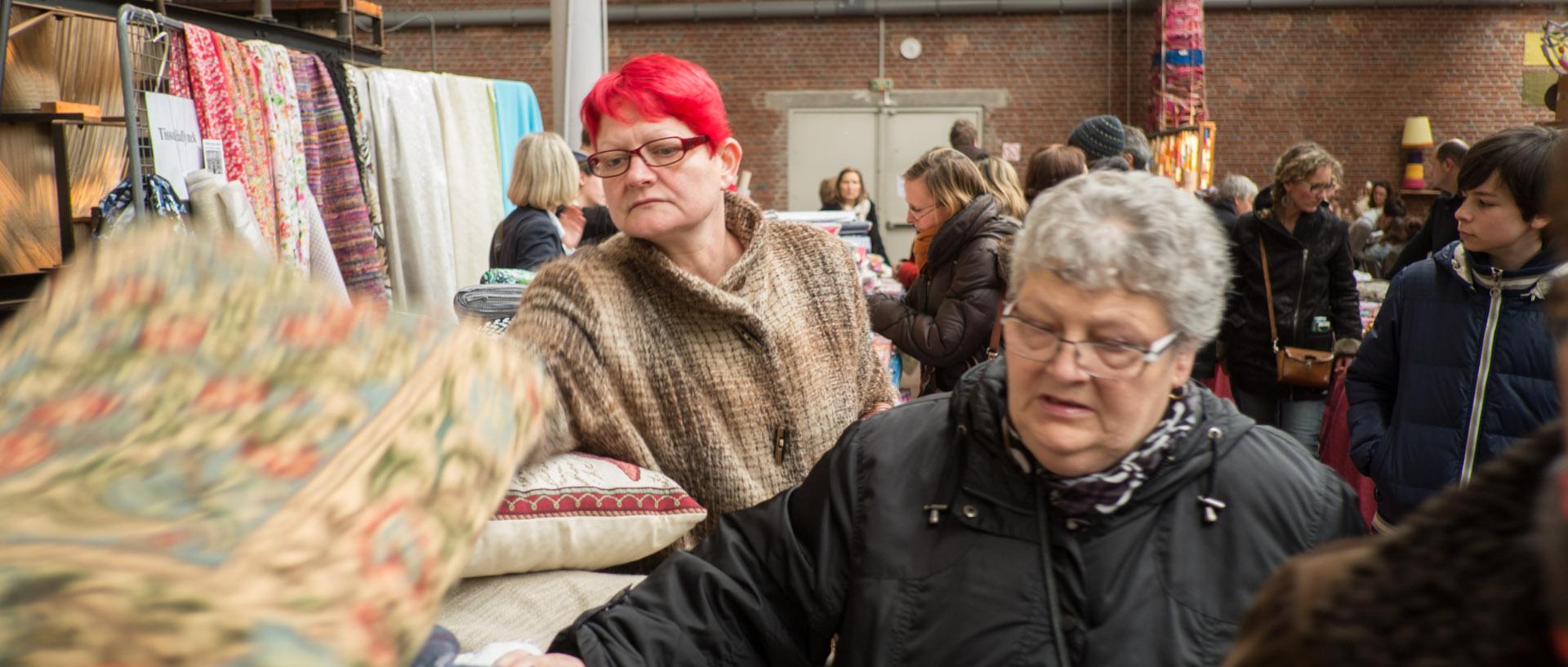 Le marché aux tissus, à la Manufacture des Flandres, à Roubaix.