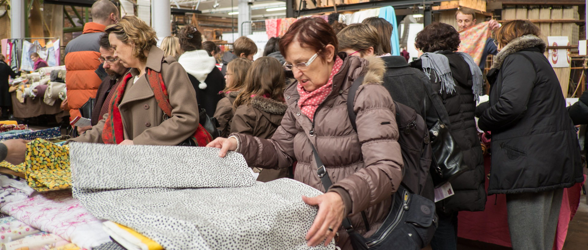 Le marché aux tissus, à la Manufacture des Flandres, à Roubaix.