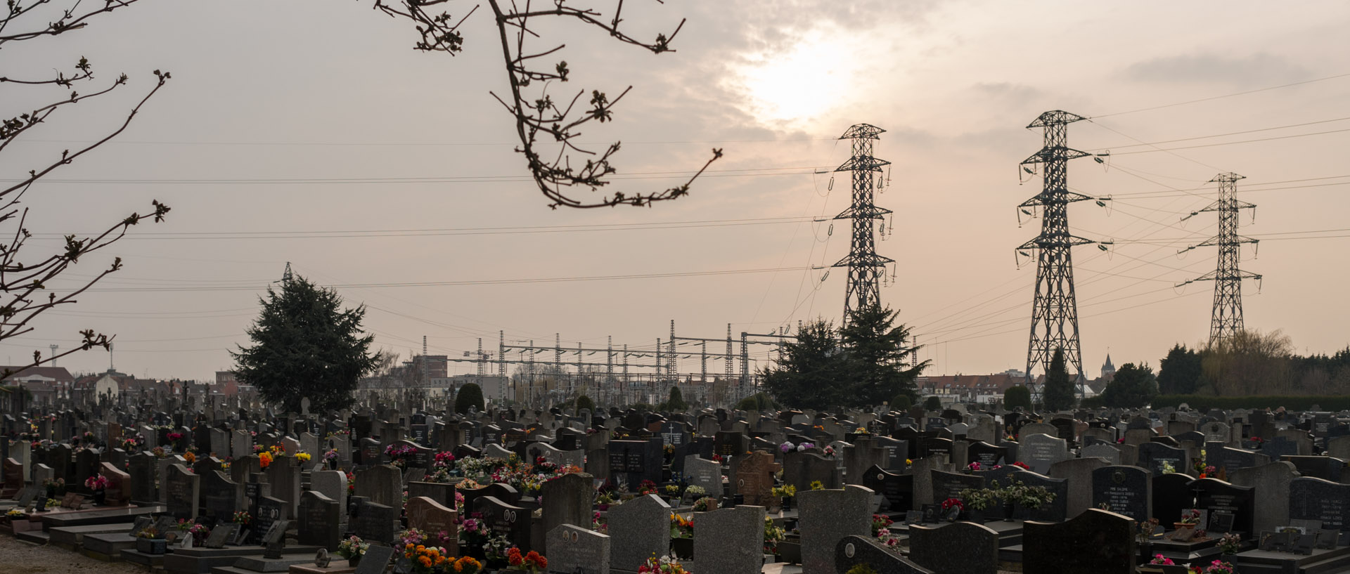 Cimetière, à Hellemmes Lille.