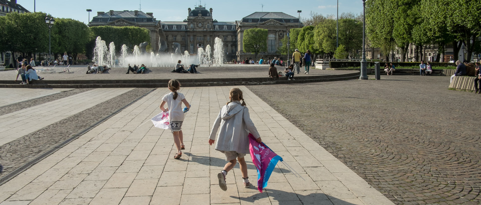 Dimanche 5 mai 2013, 17:54, place de la République, Lille