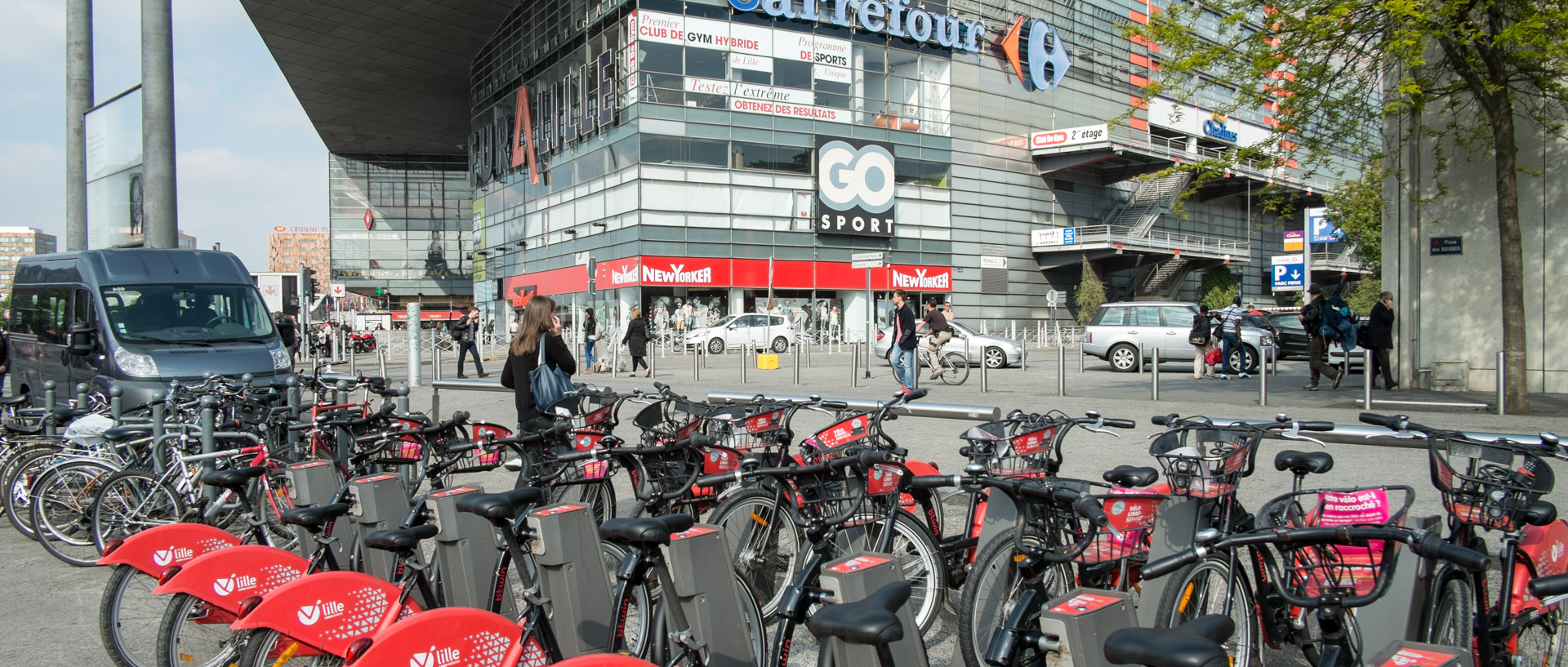 Lundi 10 juin 2013, 17:56, place des Buisses, Lille