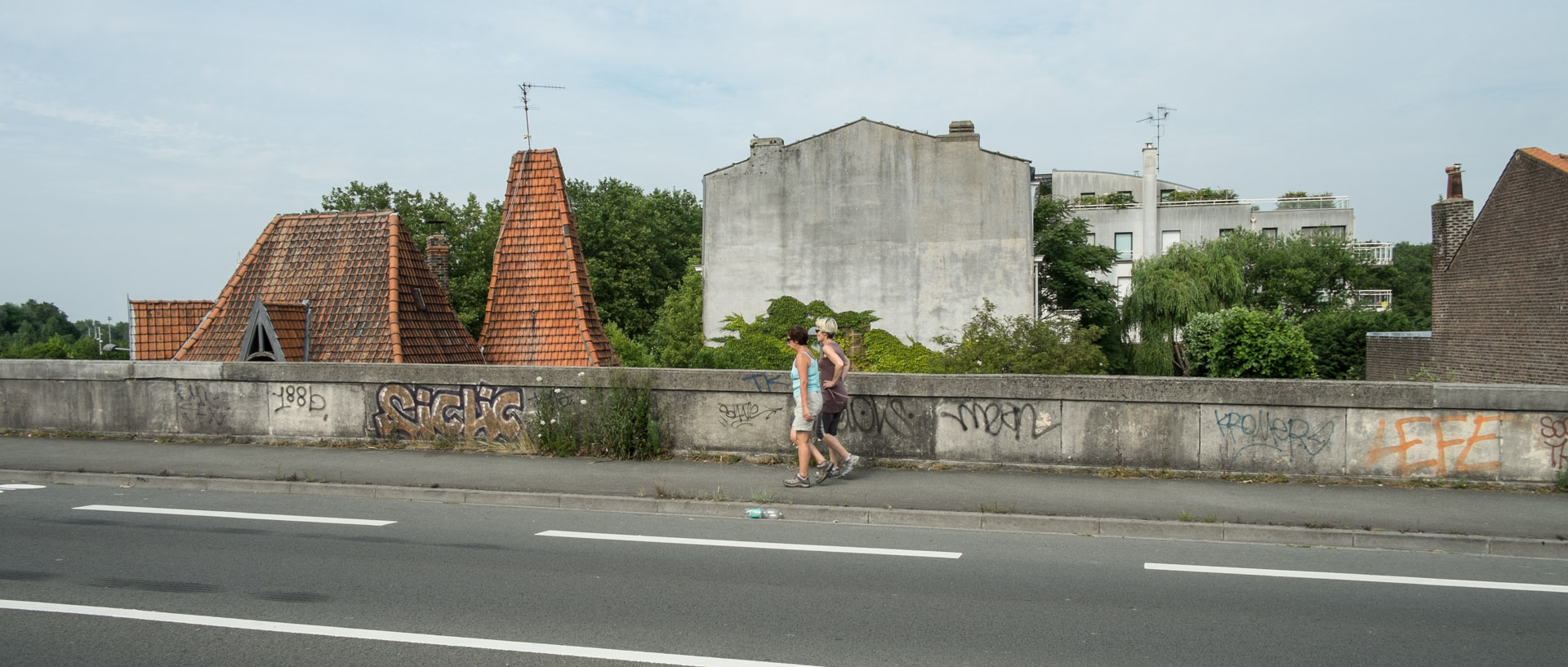 Mardi 16 juillet 2013, 17:29, avenue Léo-Lagrange, Lille