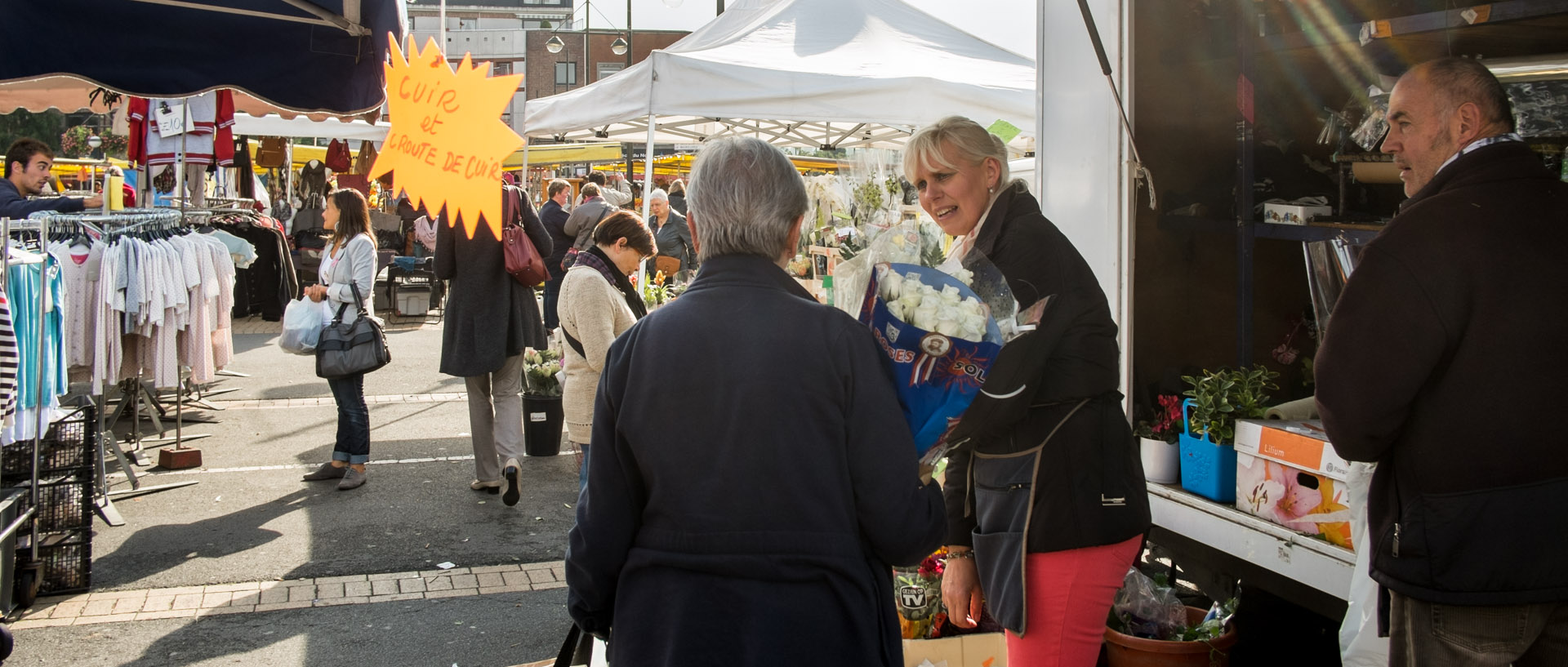 Samedi 5 octobre 2013, 12:36, place des Martyrs de la Résistance, Croix