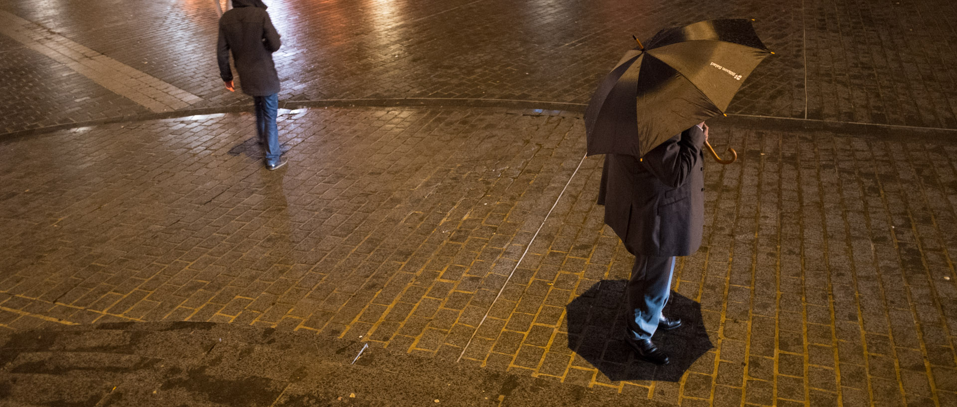 Lundi 14 octobre 2013, 19:41, place du Théâtre, Lille