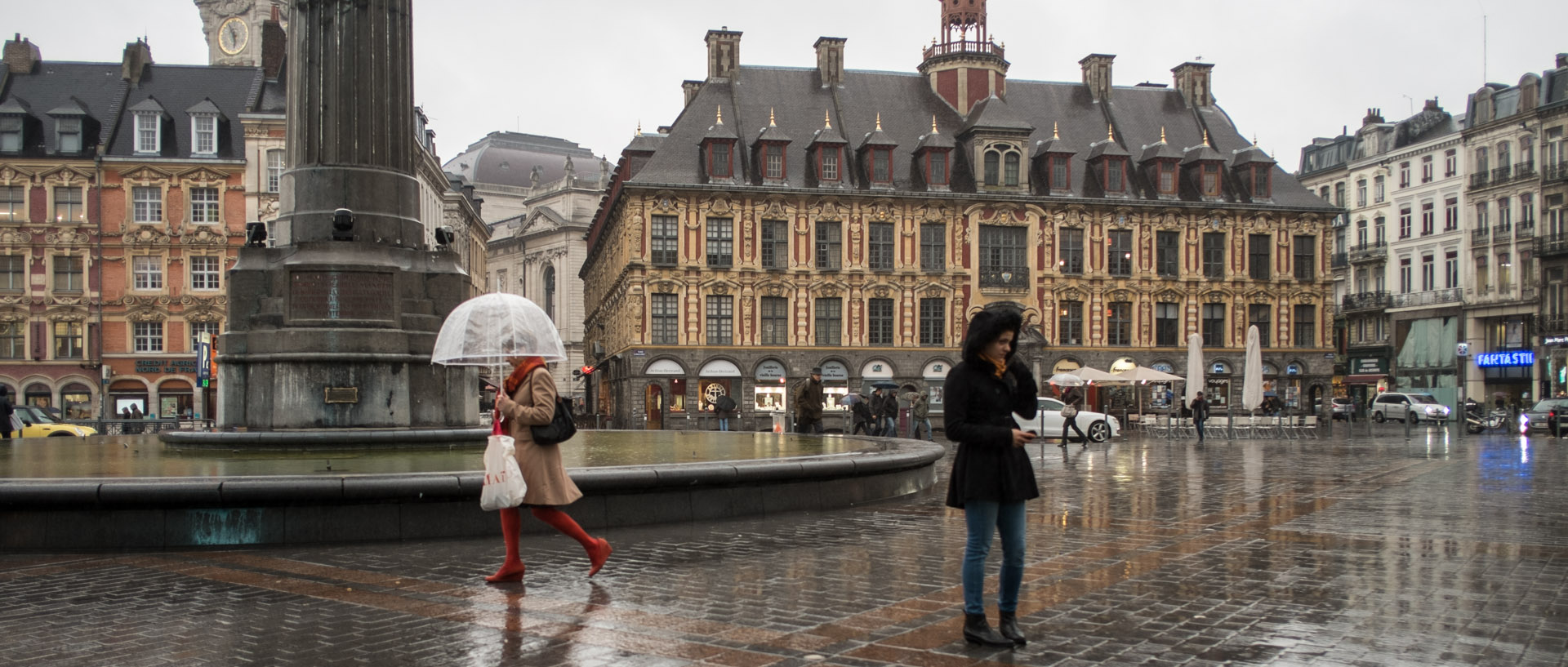 Mercredi 16 octobre 2013, 17:58, place du Général-de-Gaulle, Lille