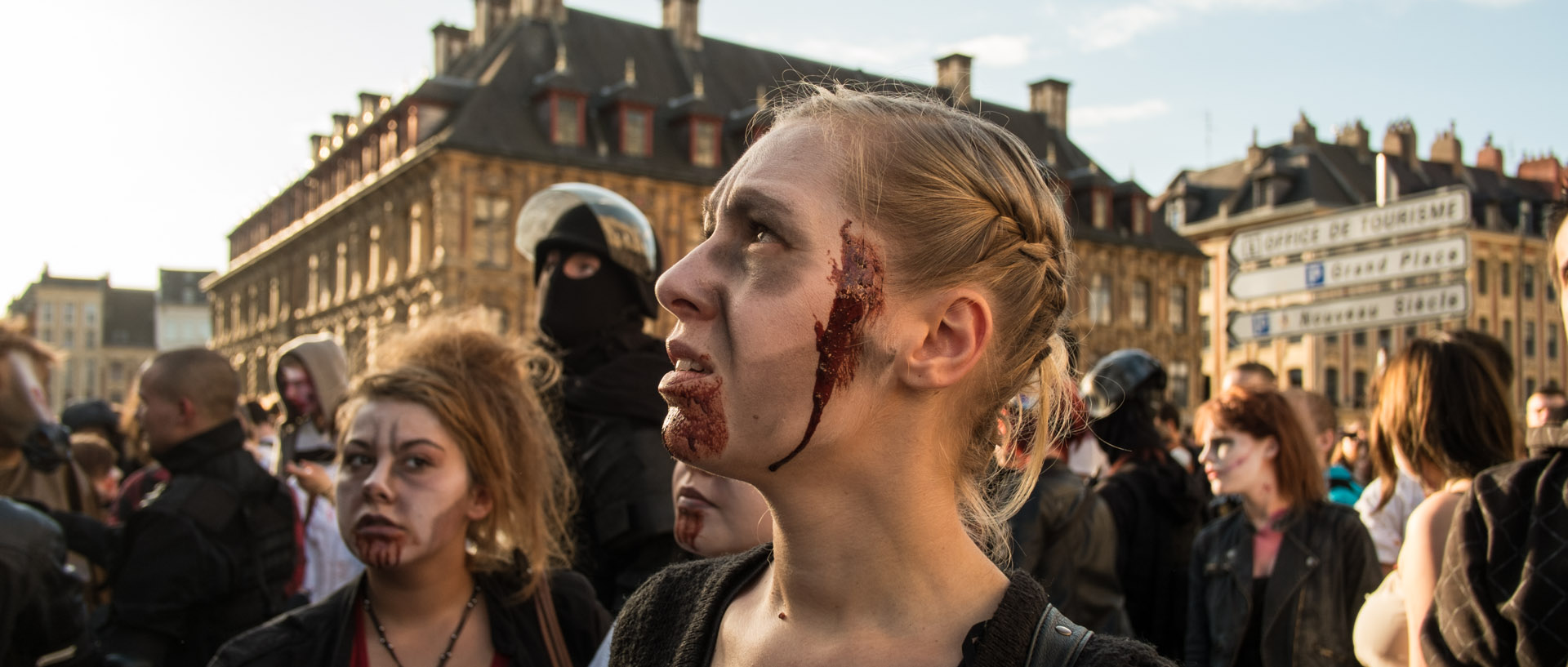 Samedi 26 octobre 2013, 16:45, place du Théâtre, Lille