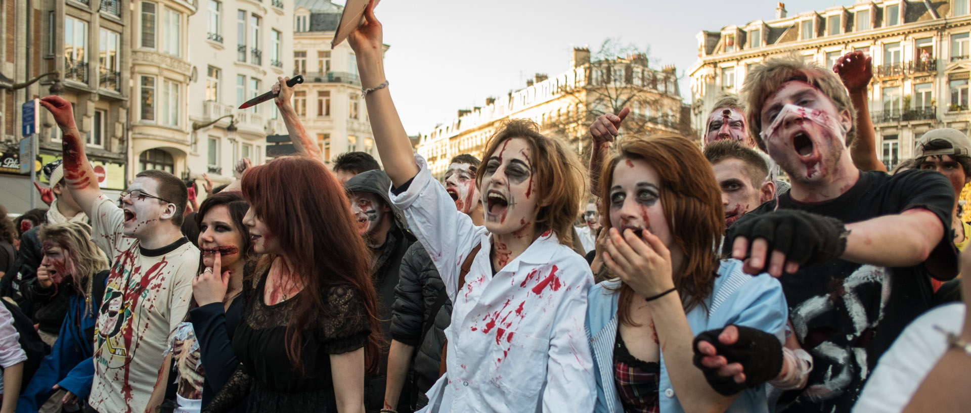 Samedi 26 octobre 2013, 16:55, place de la Gare, Lille