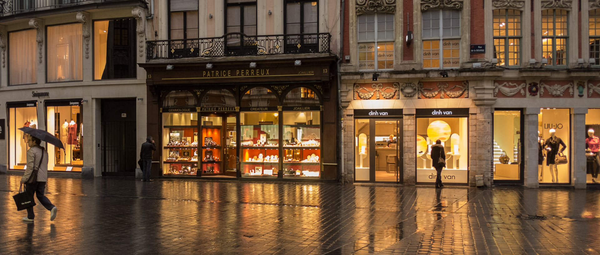 Mardi 12 novembre 2013, 16:44, rue de la Bourse, Lille