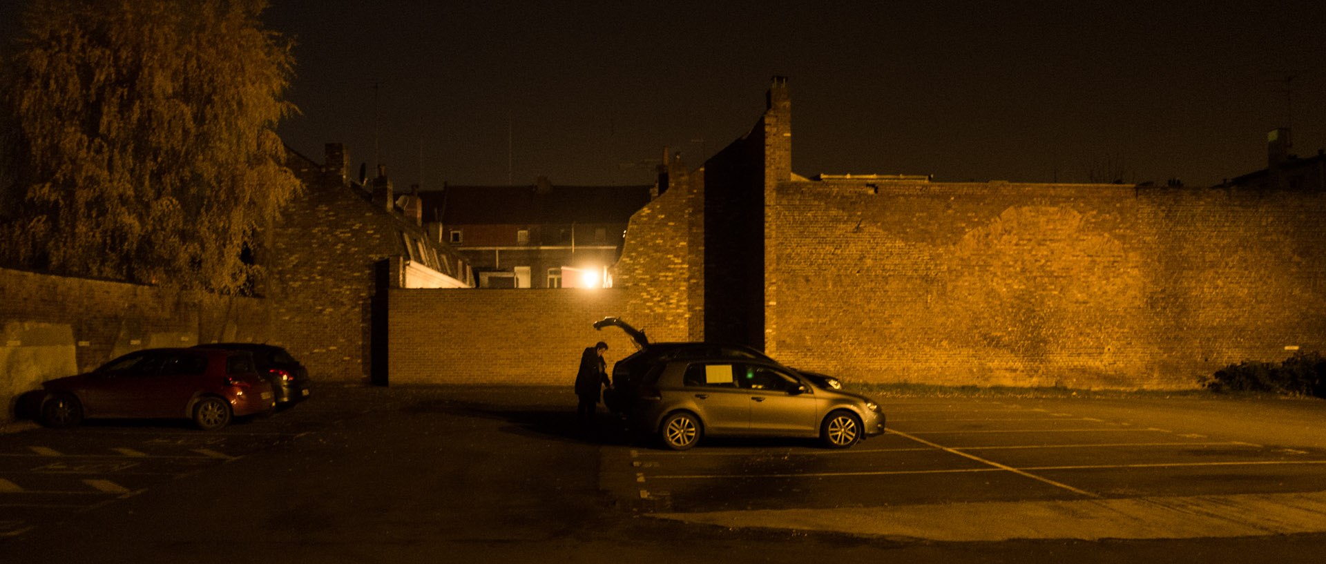 Lundi 2 décembre 2013, 17:51, hôtel d'entreprises Roussel, rue de Arts, à Roubaix