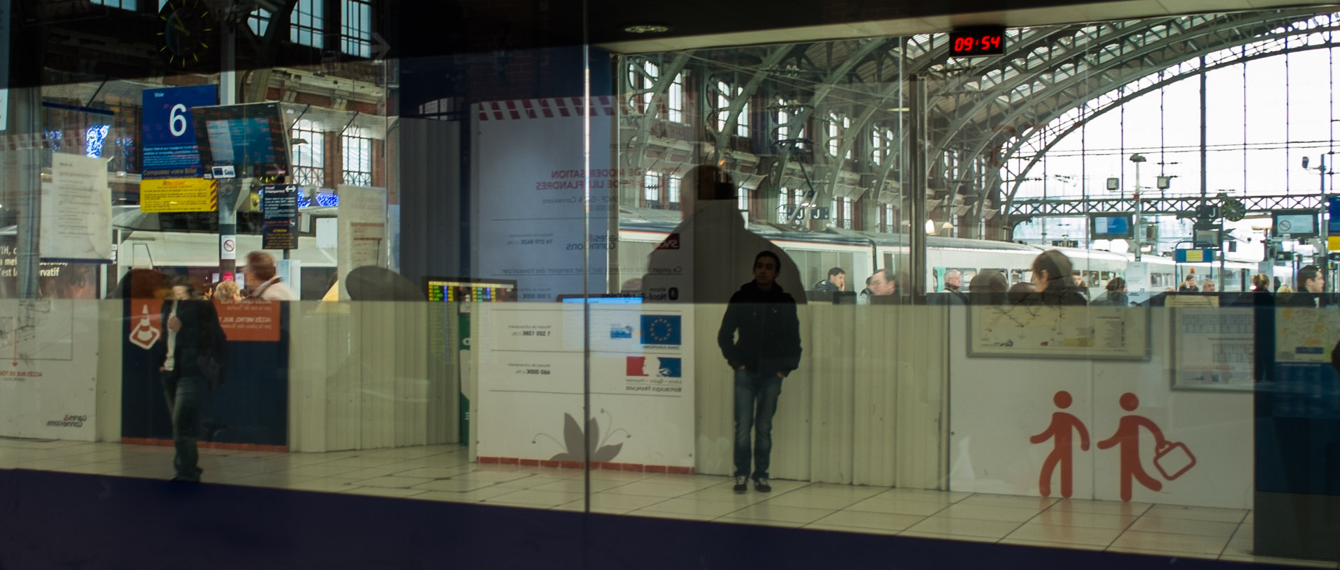 Mercredi 4 décembre 2013, 9:54, gare de Lille Flandres