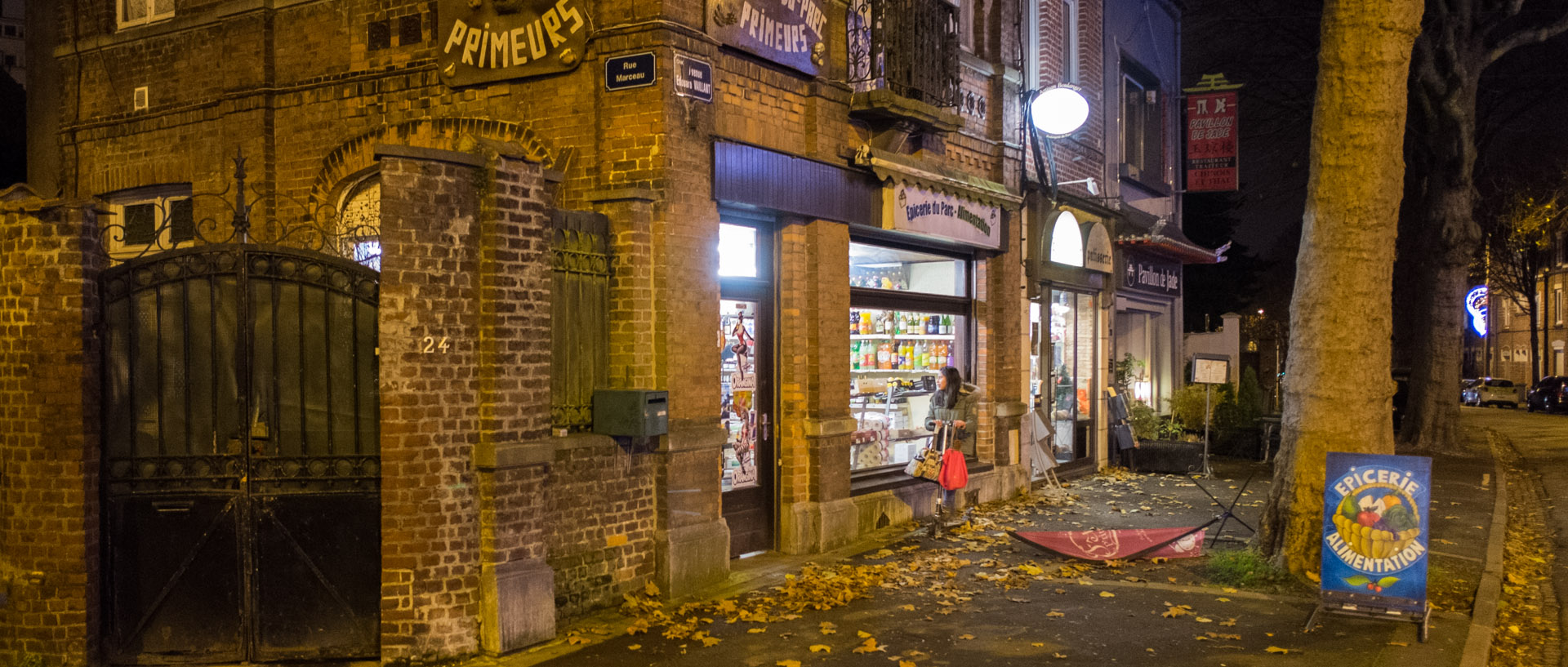 Jeudi 5 décembre 2013, 17.43, avenue Edouard-Vaillant, Croix