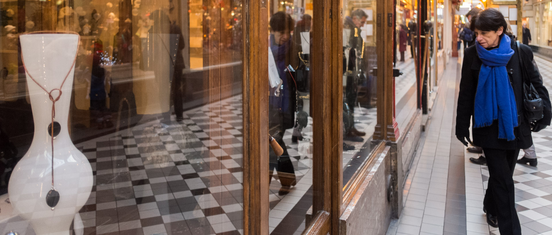 Jeudi 12 décembre 2013, 15:43, passage Jouffroy, Paris