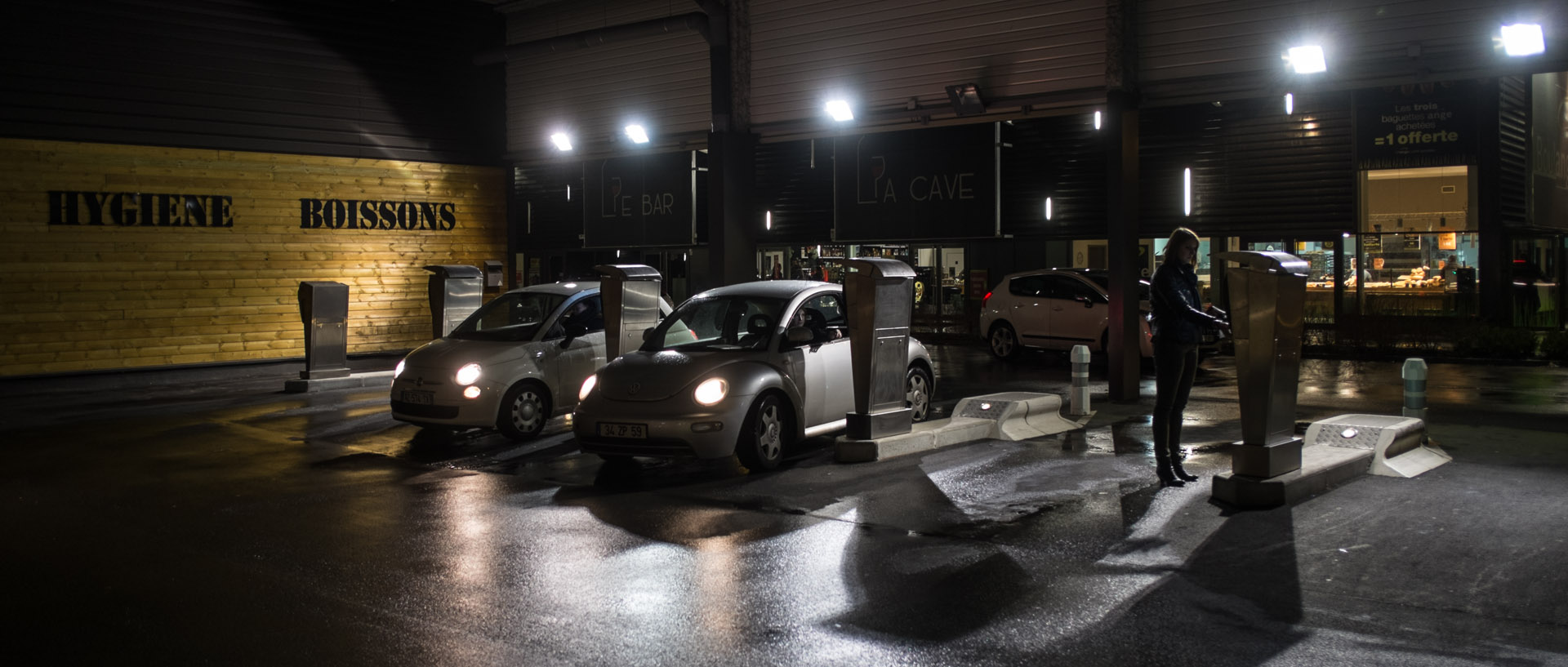 Lundi 27 janvier 2014, 19:40, zone d'activités de la Pilaterie, Wasquehal