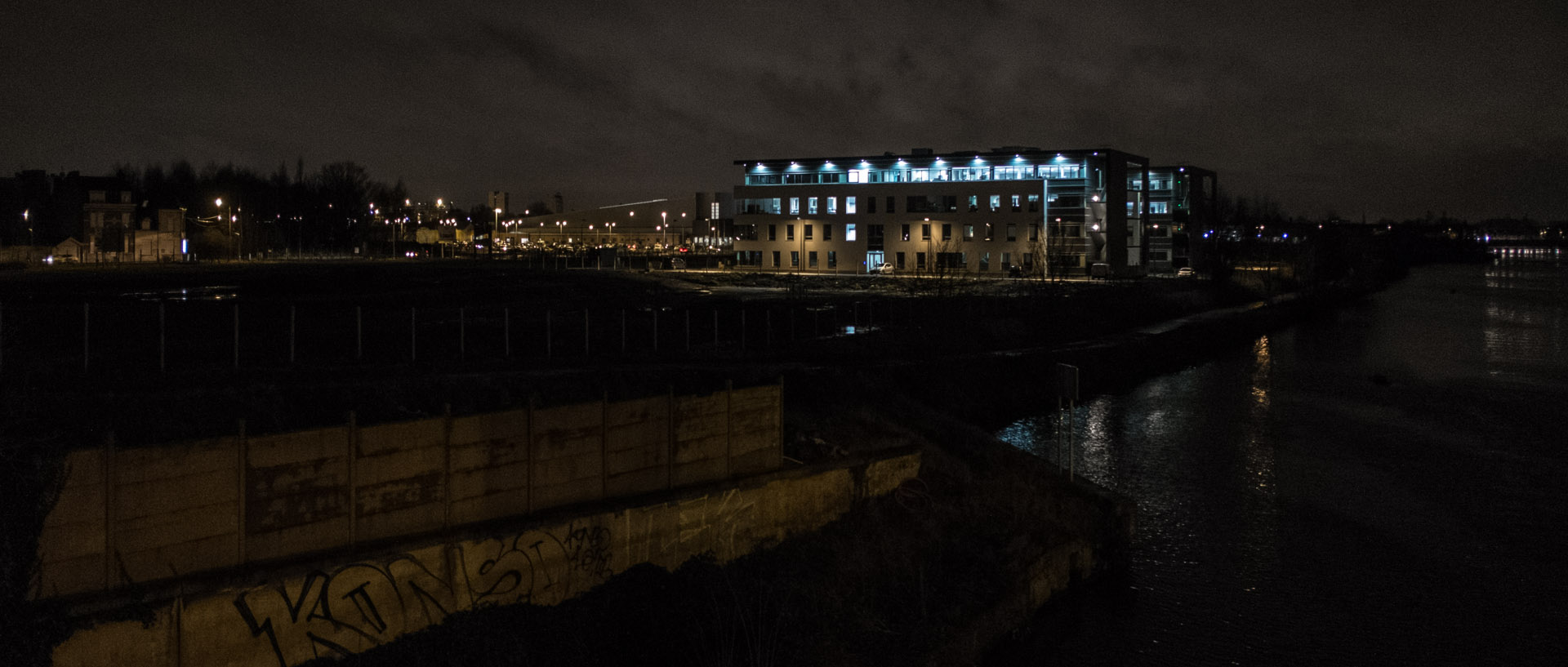 Mardi 28 janvier 2014, 19:05, rue du pont de l'Abbaye, Saint-André lez Lille