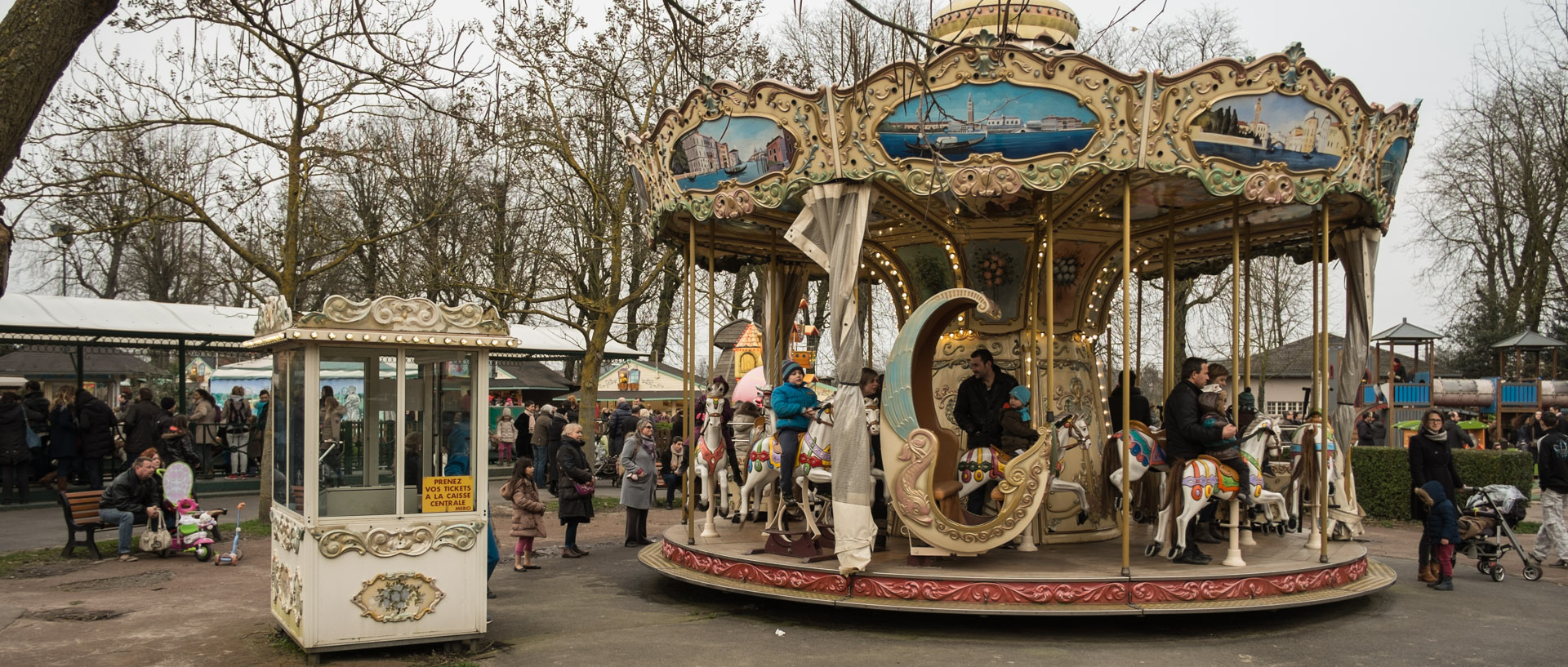 Dimanche 2 mars 2014, 17:16, Les Poussins, avenue Mathias-Delobel, Lille