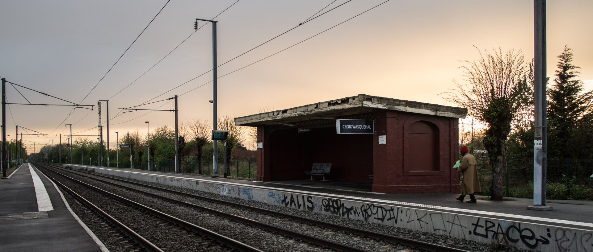 Lundi 7 avril 2014, 19:14, gare de Croix Wasquehal